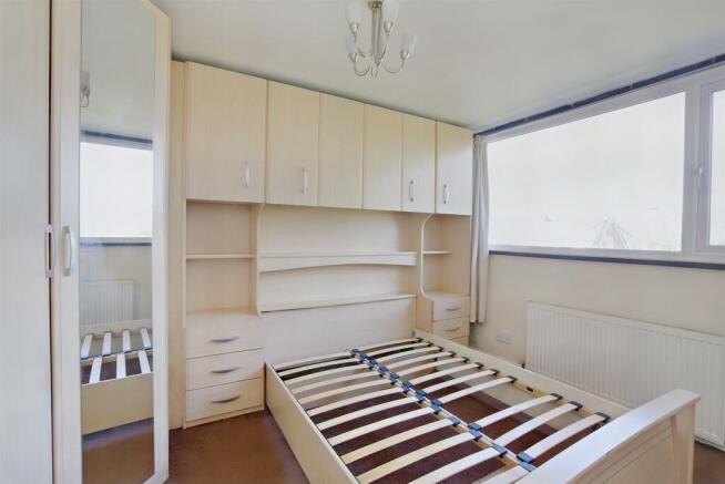 8571380-interior05-800.JPG