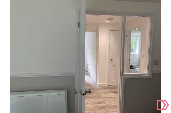 Spacious light newly decorated flat, with new door