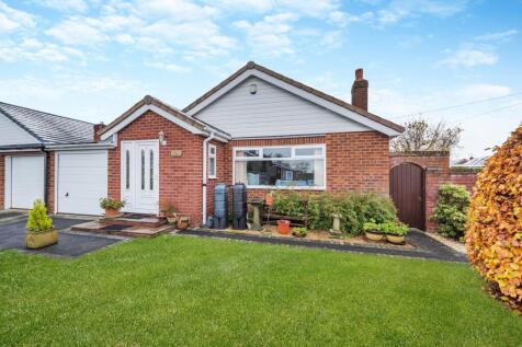 Booth Avenue, Ashton Hayes, CH3