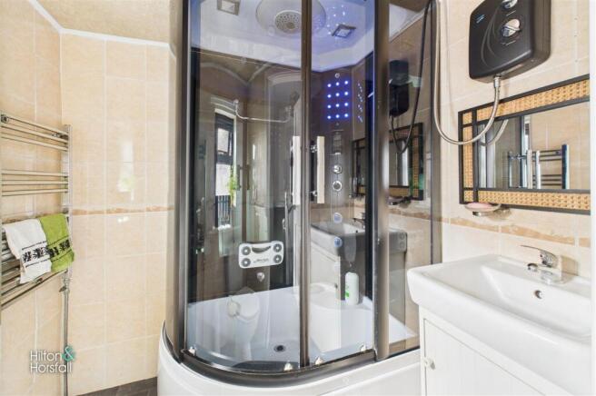 3 bed Semi-Detached for sale Image 10