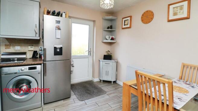 3 bed Semi-Detached for sale Image 9