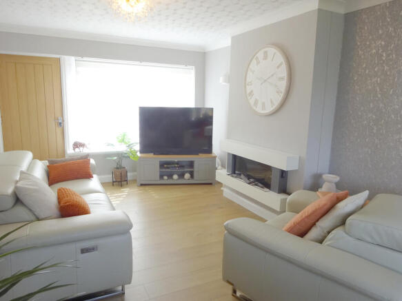 Lounge/Diner/Kitchen