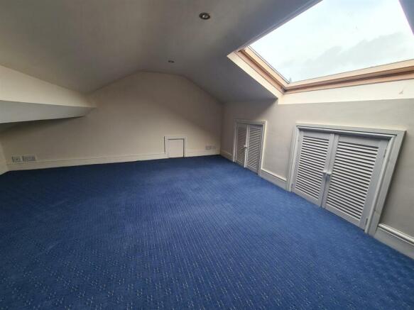 ATTIC ROOM