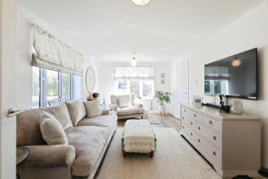 12, Augustus Way, Banbury OX16 1LG
