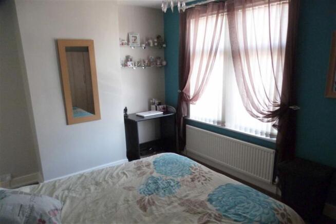 Bedroom 1: