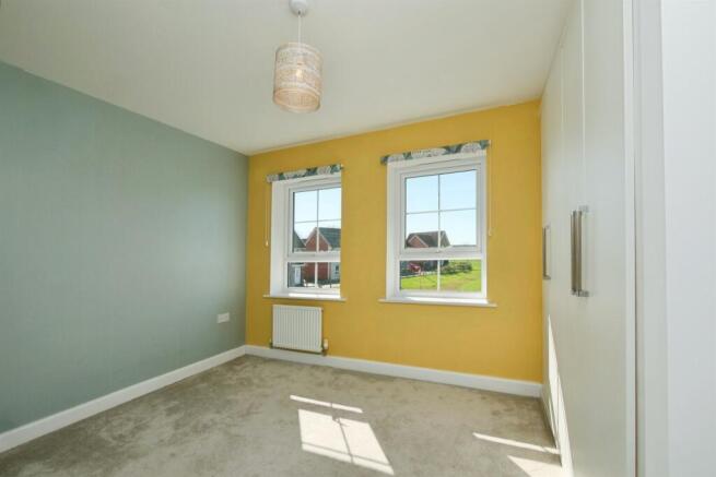 4 bed Detached for sale Image 12
