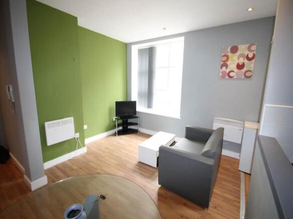 1 bed Flat to rent Image 5
