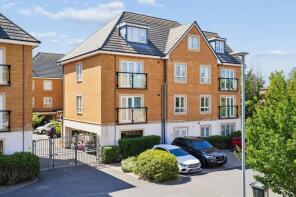 Flat 20, 21, Kenyon Way, Slough SL3 8BL