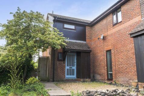 Kestrel Close, Winchester, SO22