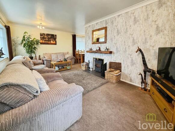 Open Plan Living/Dining