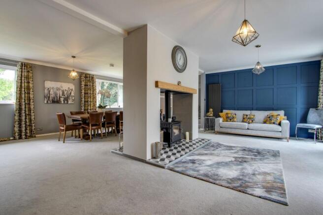 Open Plan Living Room/Dining Room