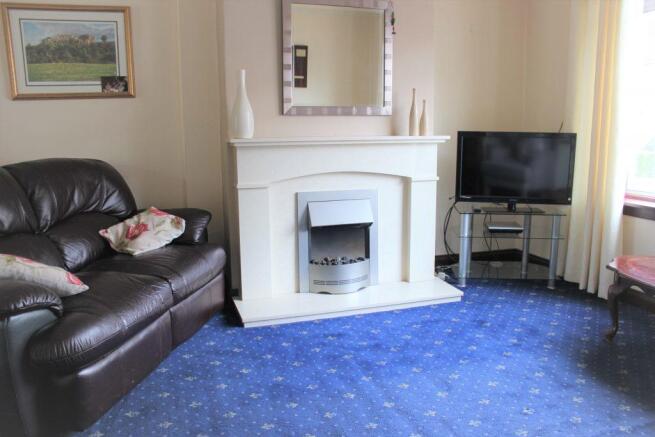 Lounge & Dining Room