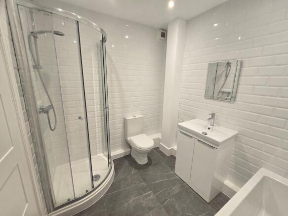 En Suite Bathroom