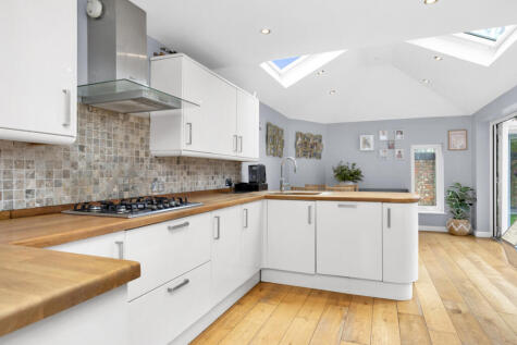 4 bed detached - The Chantry, Fareham image 27