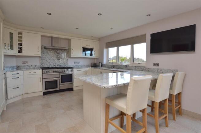 Fitted Kitchen Area