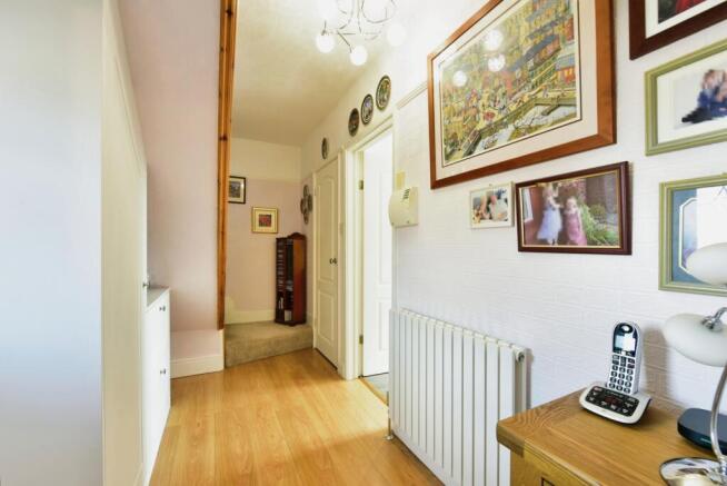 2 bed Semi-Detached for sale Image 6