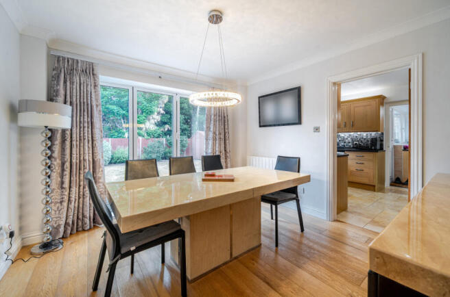 6-1318508-6-68654...