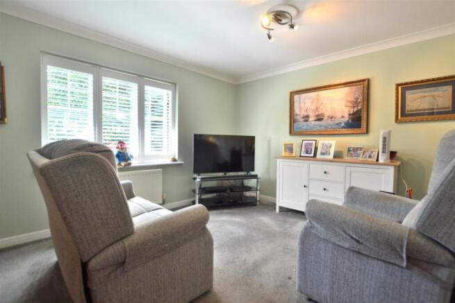 Living room 1 .JPG