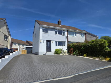 Beverston Way, Plymouth, PL6 7DY