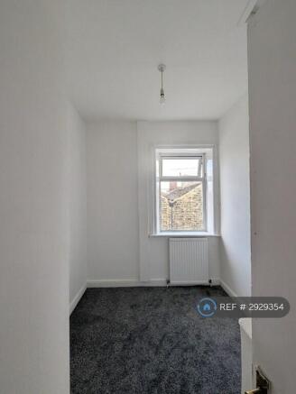 2 bed End of Terrace to rent Image 6