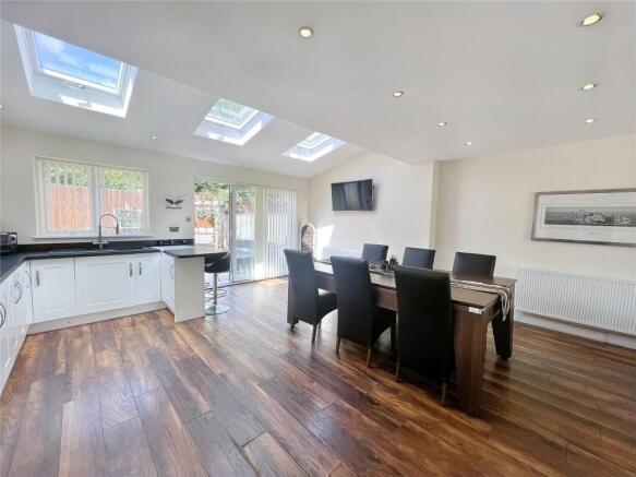 Kitchen/Dining Room