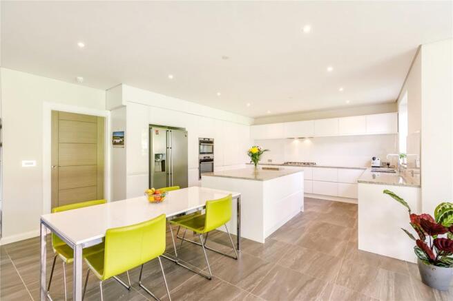 Kitchen/Dining Area
