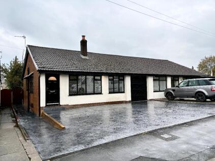 Lichfield Close, Farnworth, Bolton