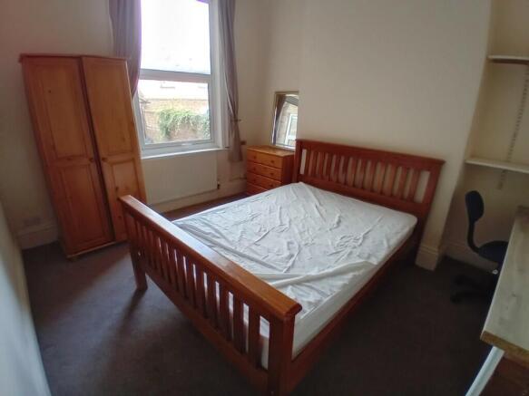 8 bed Terraced to rent Image 10