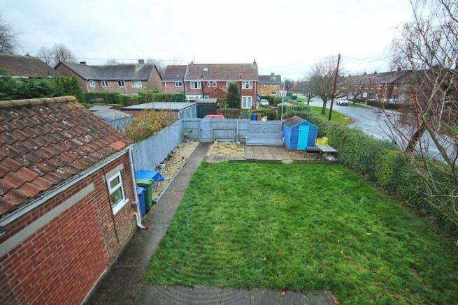 11 Fleming Walk COTTINGHAM (24)_lzn.jpg