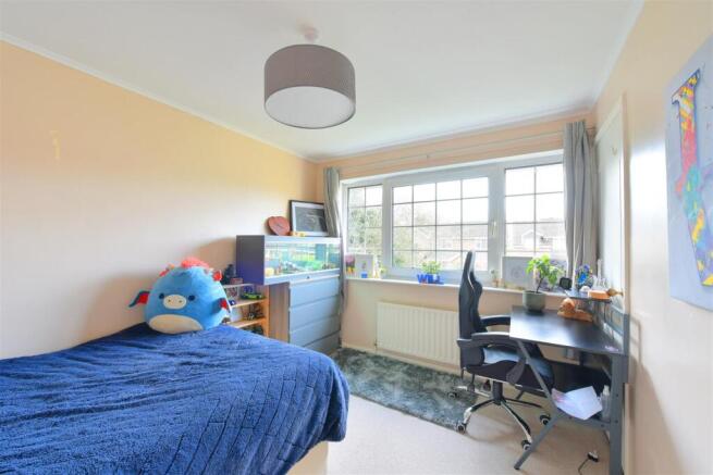 4 bed Detached for sale Image 10
