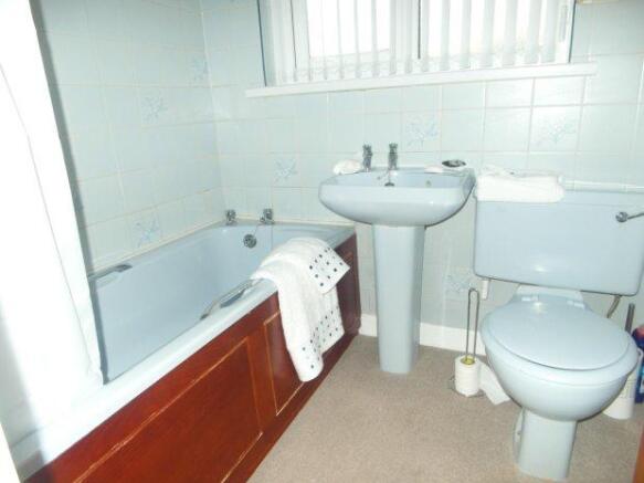 BATHROOM/W.C