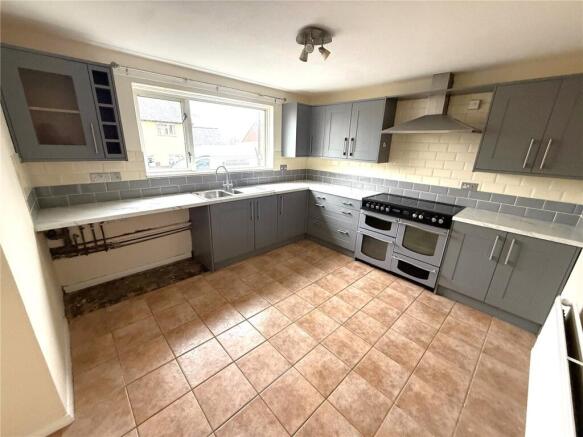 Kitchen/Dining Area