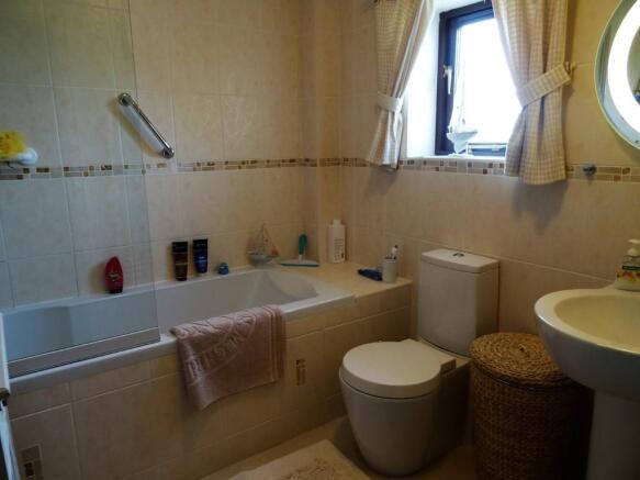 Photo 11