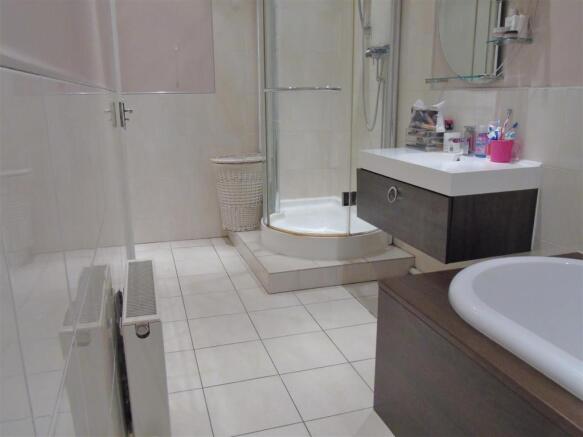 Bath1.JPG