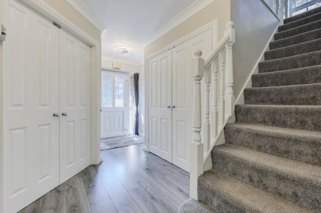 4 bed Detached for sale Image 10