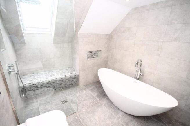 Family Bathroom 