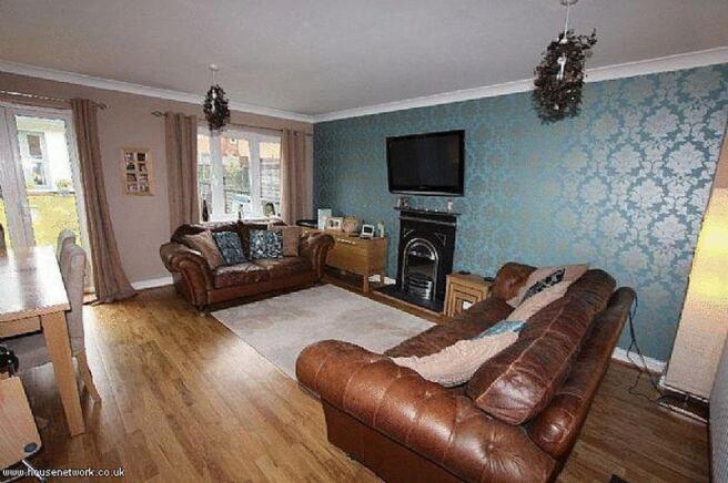 Lounge/Dining Room
