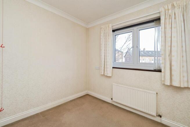 2 bed Apartment for sale Image 6