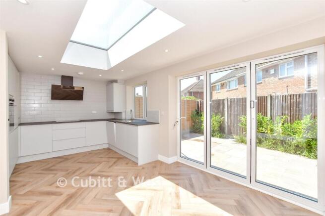 Kitchen/Dining Room