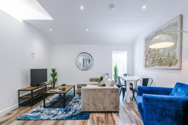 1 bed Apartment to rent Image 6