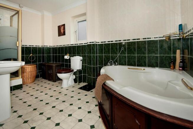 Photo 11