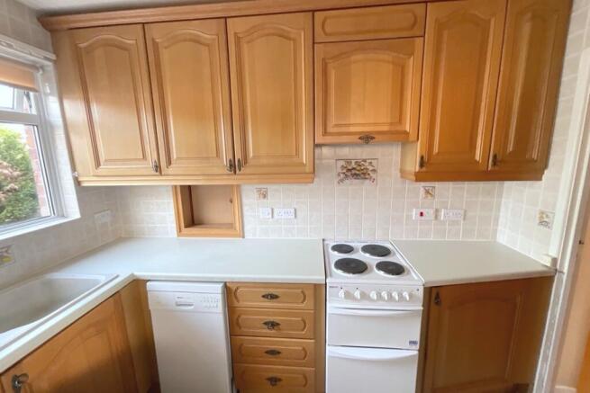 3 bed Semi-Detached for sale Image 9