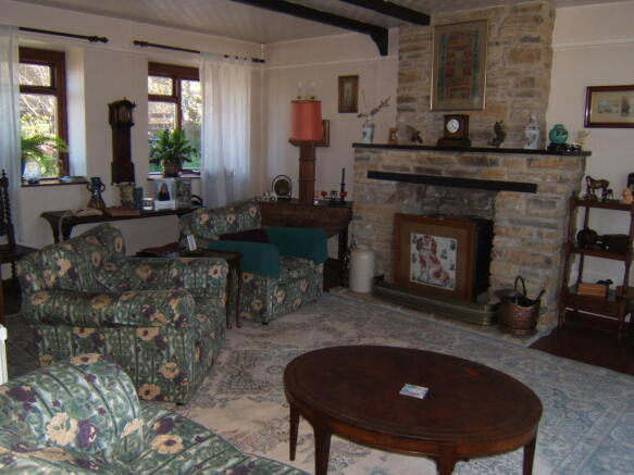 Photo 3
