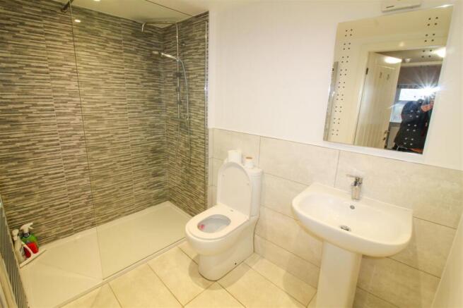 1 bed Flat to rent Image 3