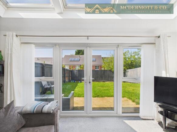 3 bed Semi-Detached for sale Image 4
