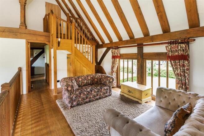 house. estate agency Alfold landing / library