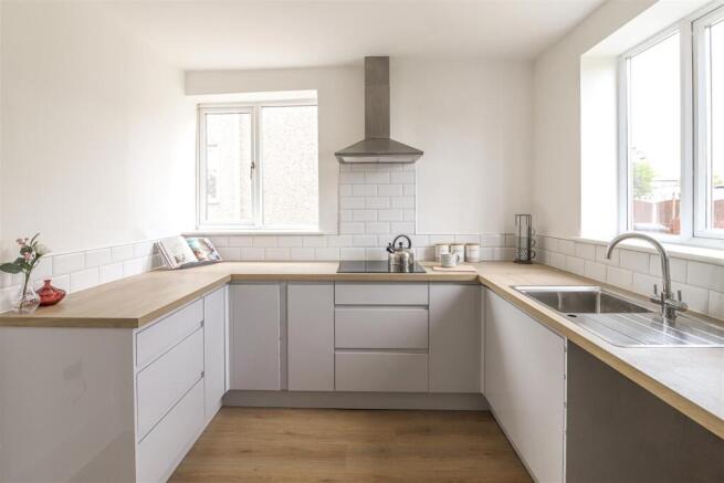 9 George Street-Kitchen.jpg