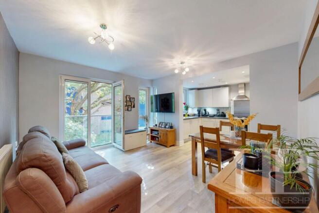 Lounge/dining room