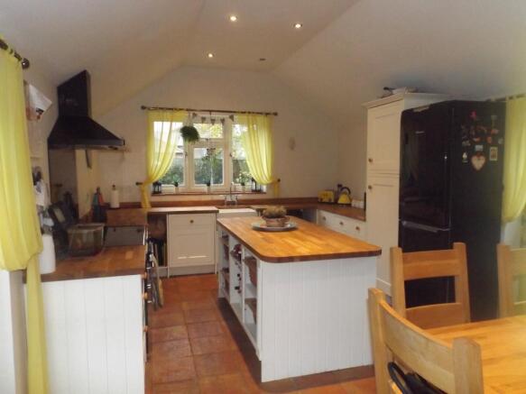 Kitchen/Dining Room
