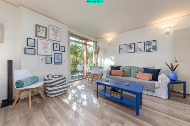 Indoor-outdoor living with garden access